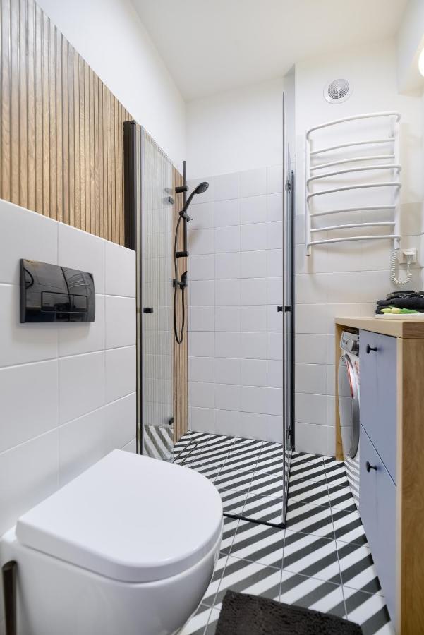 Apartamenty 4 Pory Roku- 200M Plaza, Prywatny Parking سوبوت المظهر الخارجي الصورة