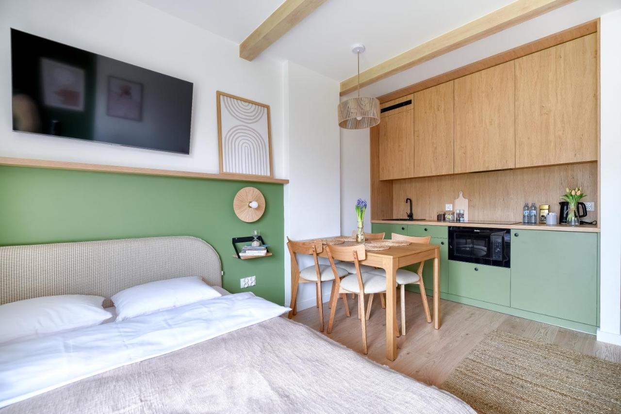 Apartamenty 4 Pory Roku- 200M Plaza, Prywatny Parking سوبوت المظهر الخارجي الصورة